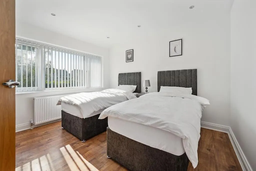 Holiday home House In Heald Green Village Manchester United Kingdom