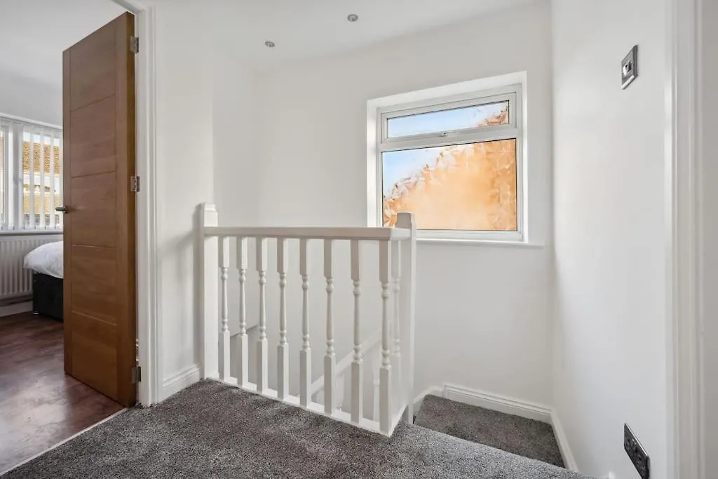 Holiday home House In Heald Green Village Manchester