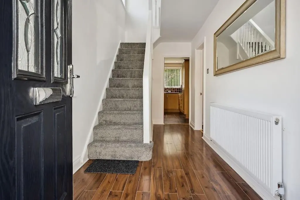 House In Heald Green Village Manchester