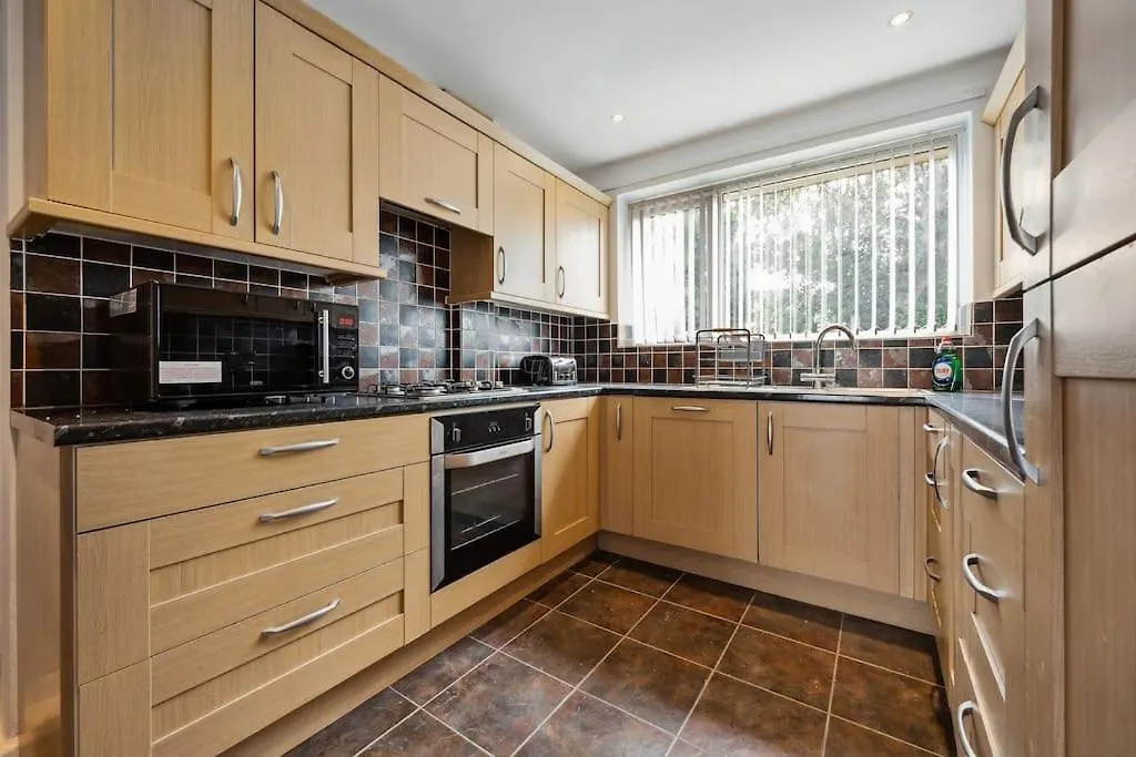 House In Heald Green Village Manchester 0*,